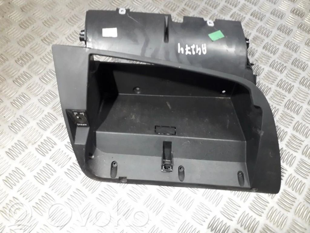 Seat Altea XL Hansikaslokero 
