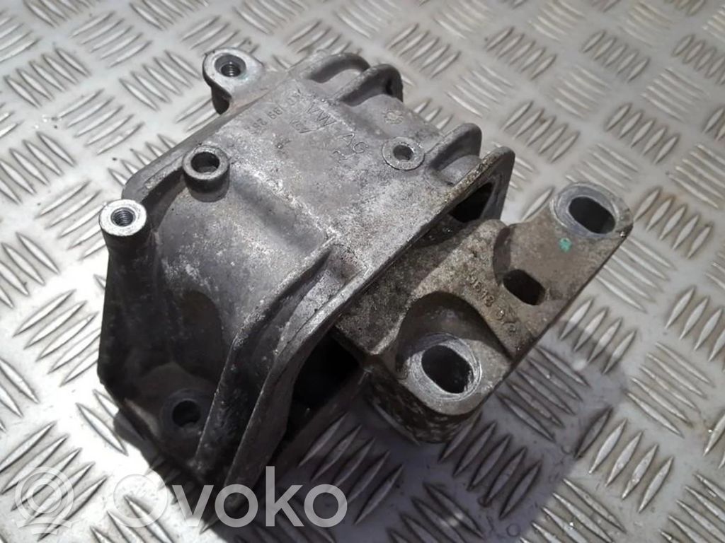 Volkswagen Golf V Supporto di montaggio del motore