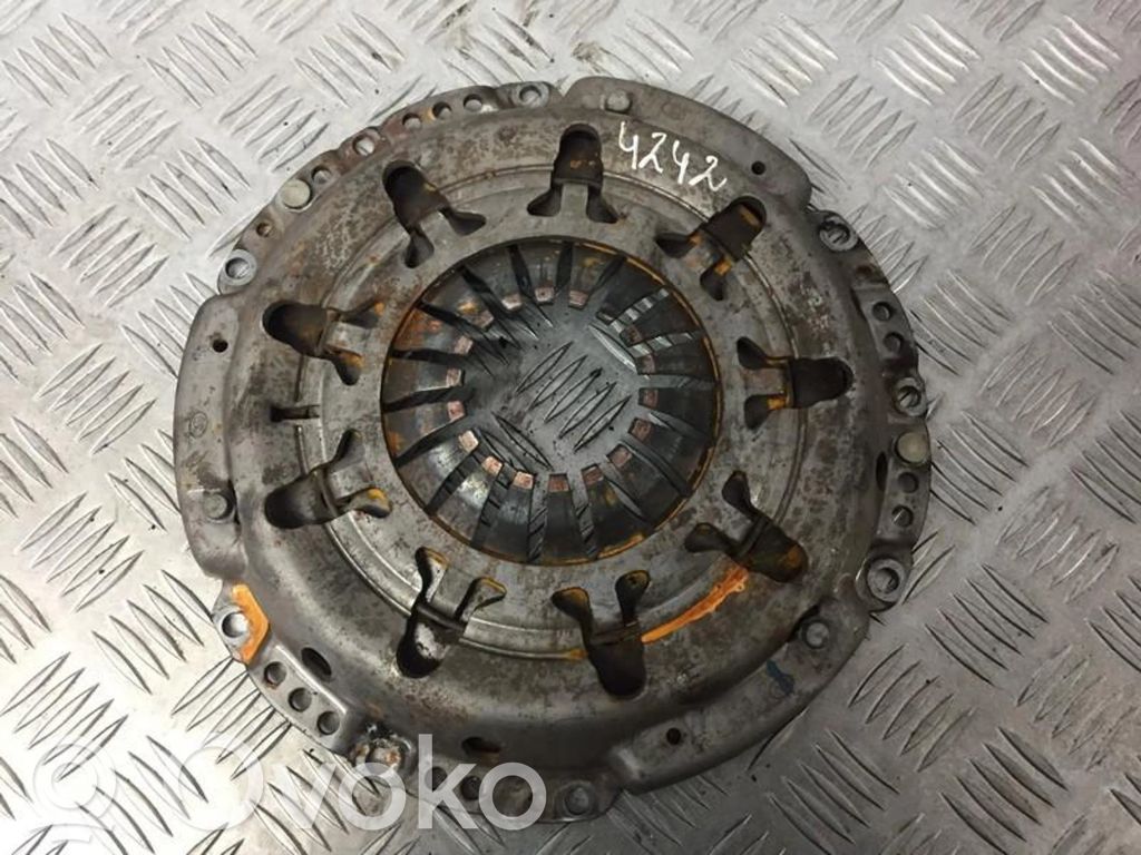 Nissan Almera N16 Piastra di pressione