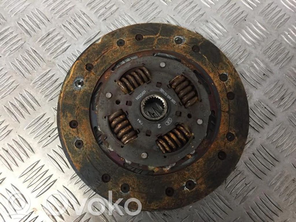 Nissan Almera N16 Spingidisco della frizione