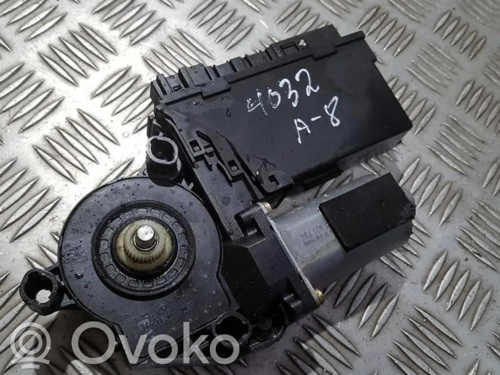 Audi A8 S8 D3 4E Silnik regulatora szyby drzwi przednich 