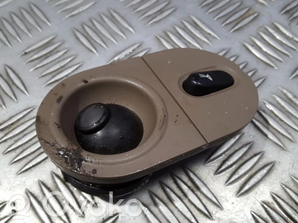 Renault Laguna I Lampă scaun spate 