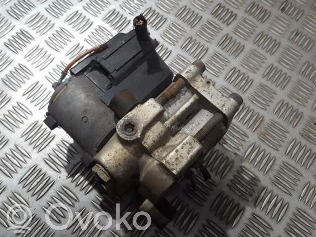 Nissan Primera ABS Blokas 