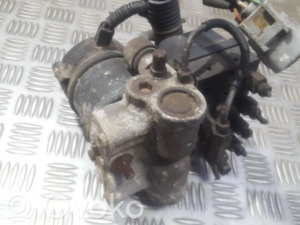 Toyota Corolla E100 ABS bloks 