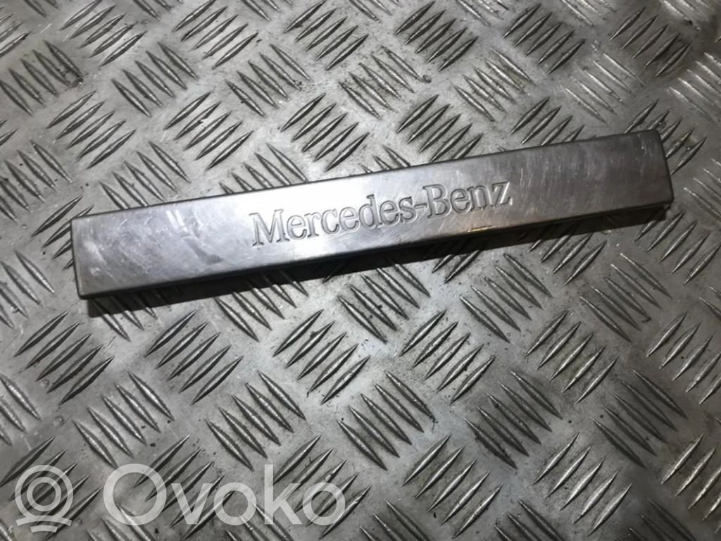 Mercedes-Benz ML W163 Listwa progowa tylna 