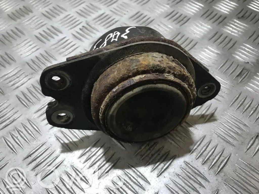 Engine mount bracket   8200000011,8200000011