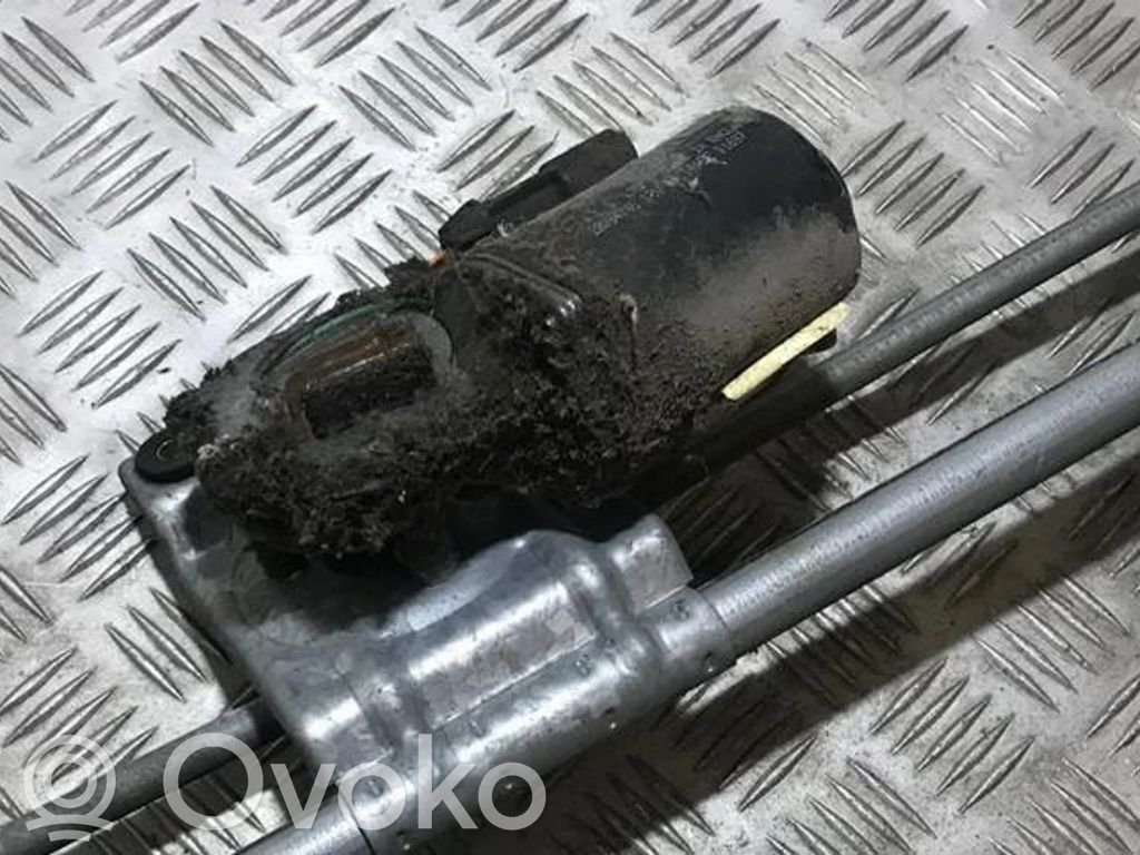 Opel Corsa B Pyyhkimen moottori 