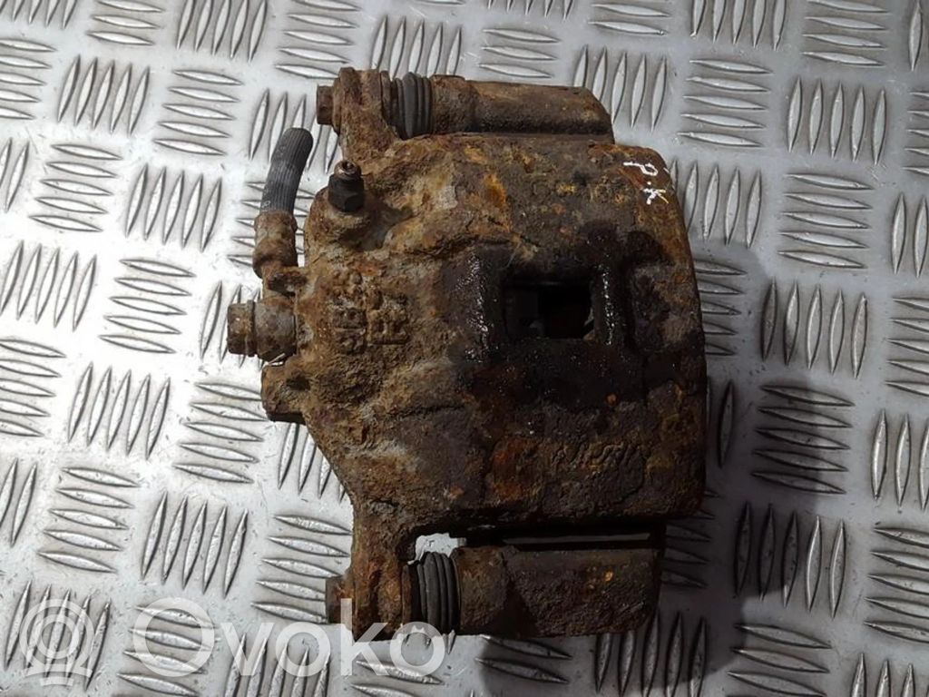 Caliper de freno delantero