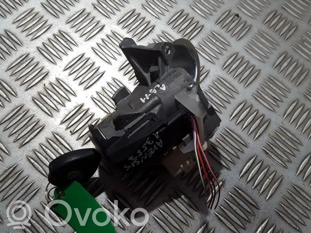 Toyota Avensis T270 Contact aprindere 