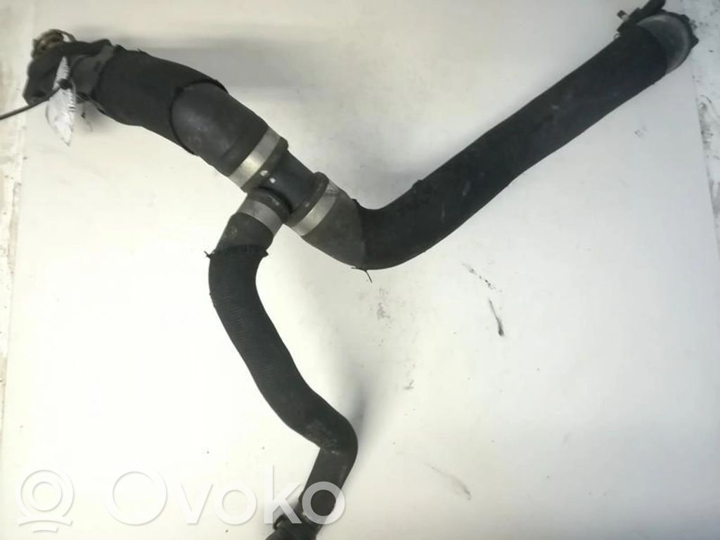 Audi A6 S6 C6 4F Tubo flessibile del liquido di raffreddamento del motore