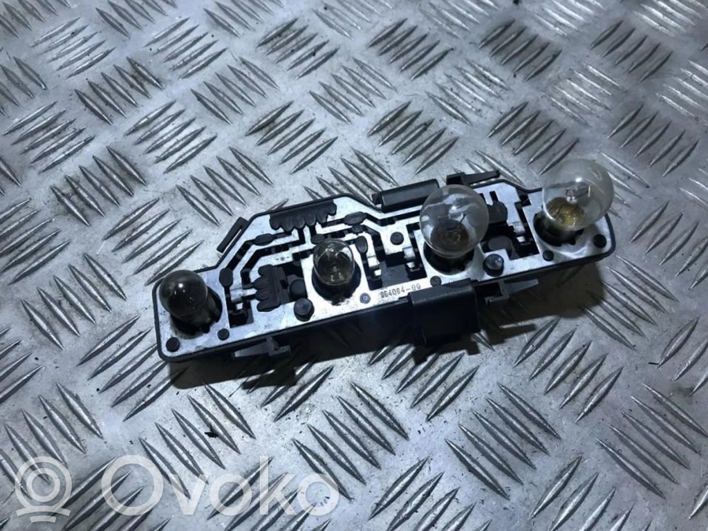 Volkswagen Polo III 6N 6N2 6NF Portalampada fanale posteriore 