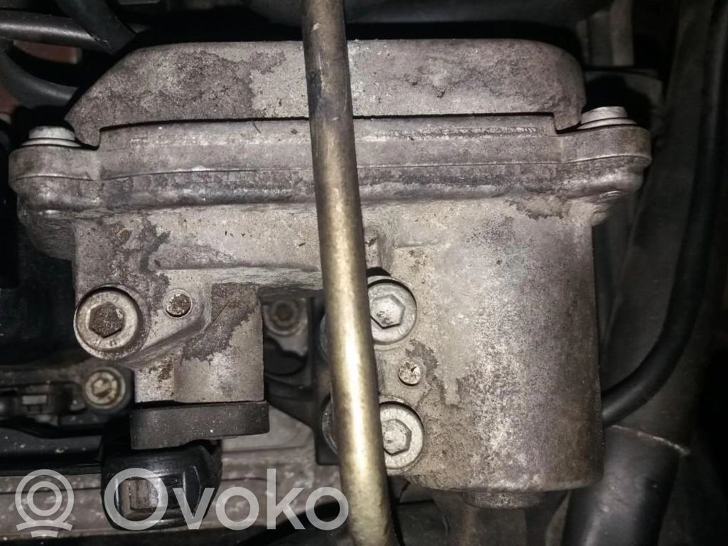 Audi A8 S8 D3 4E Actuator/motor supapă galerie admisie 