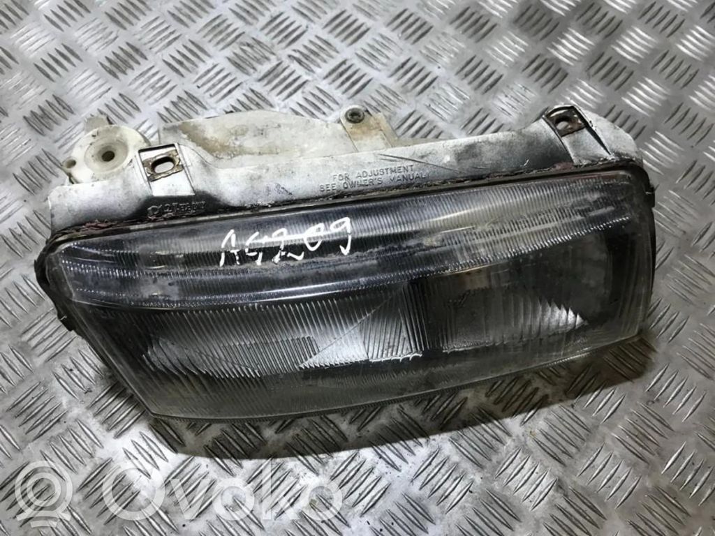 Volkswagen PASSAT B4 Faro/fanale
