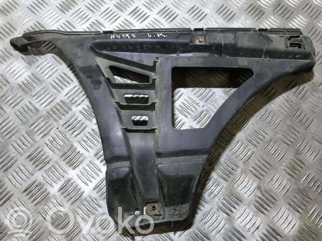 Mitsubishi Carisma Takapuskurin kannake