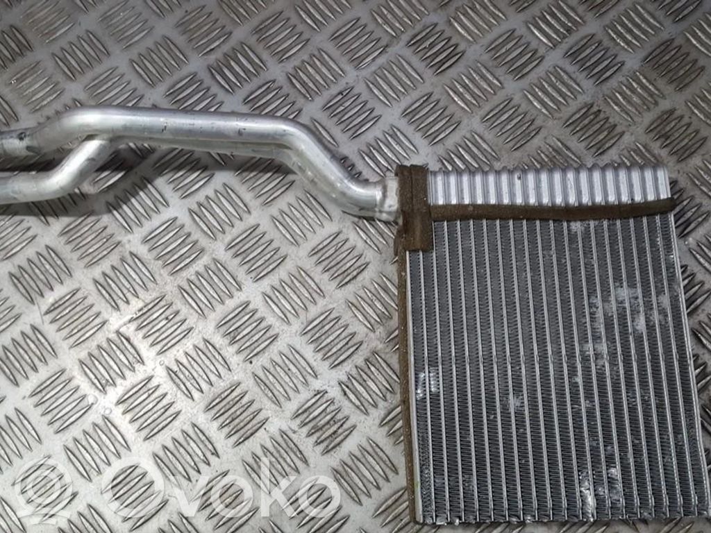 Ford Mondeo MK IV Chłodnica nagrzewnicy 