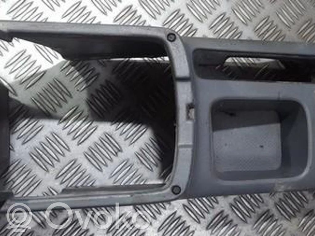Toyota RAV 4 (XA20) Altra parte interiore 