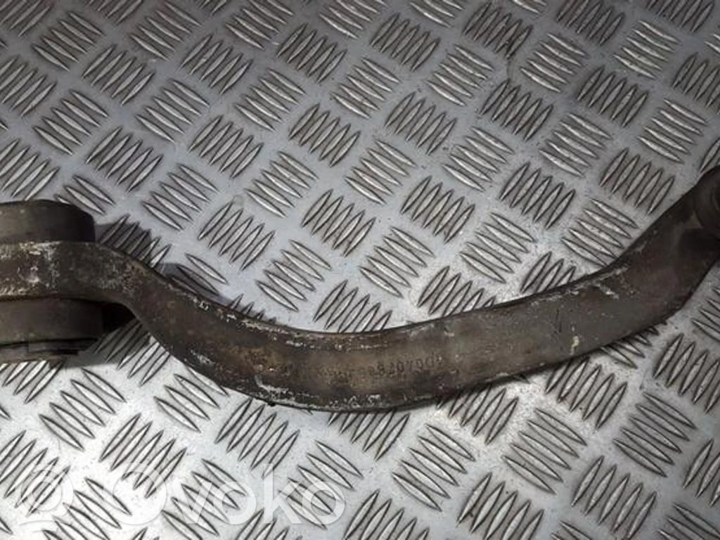 Querlenker Achsschenkel vorne   4D0407695J,4D0407695J