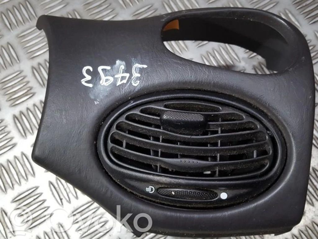 Ford Focus Боковая воздушная решётка 