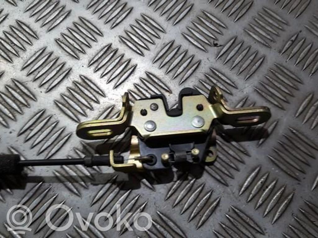 Ford Focus Sedynės nugaros atramos spyna 