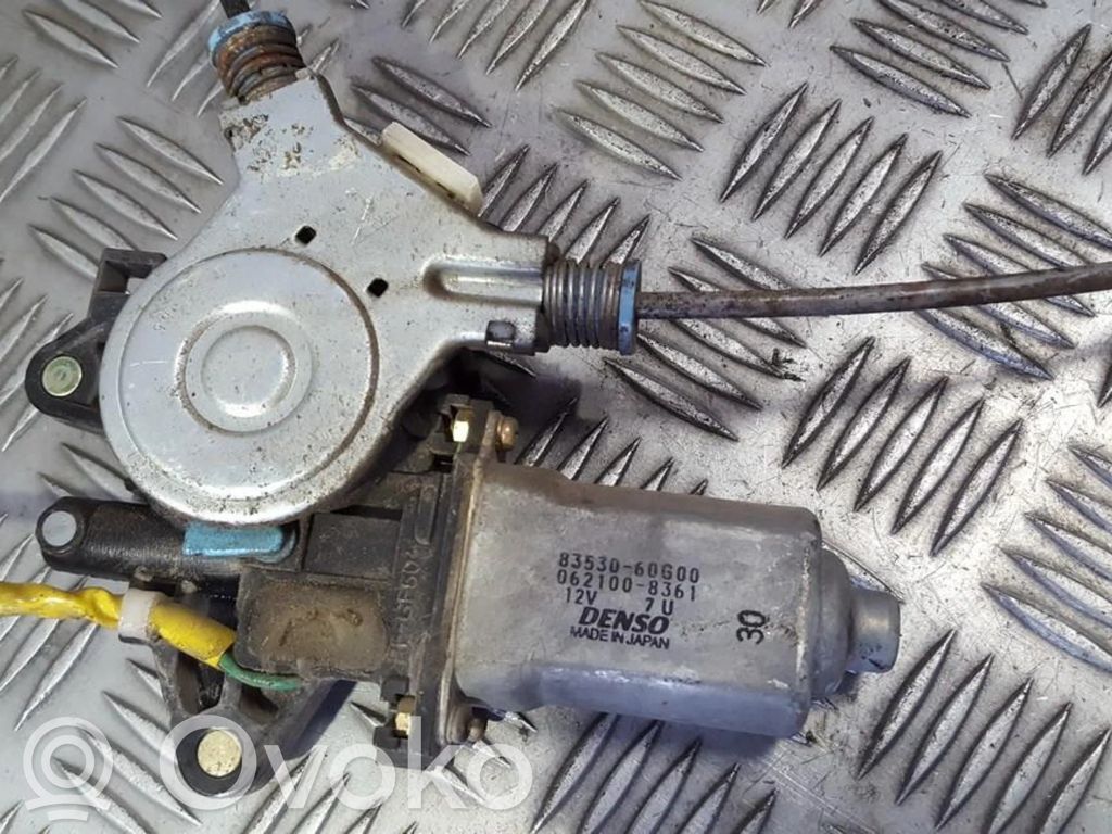 Suzuki Baleno EG Silniczek podnoszenia szyby drzwi tylnych 