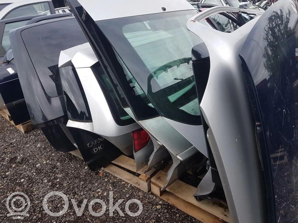 Ford Mondeo MK IV Couvercle de coffre