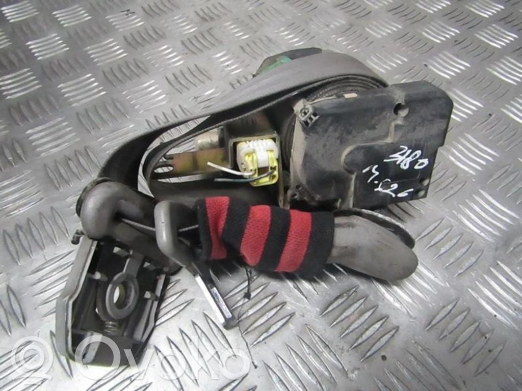 Mazda 626 Cinturón delantero 