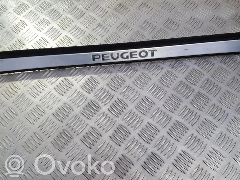 Peugeot 607 Copertura del rivestimento del sottoporta anteriore