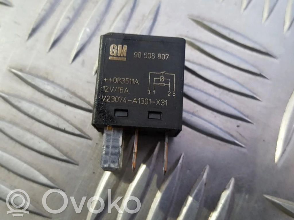 Saab 9-5 Muu rele 