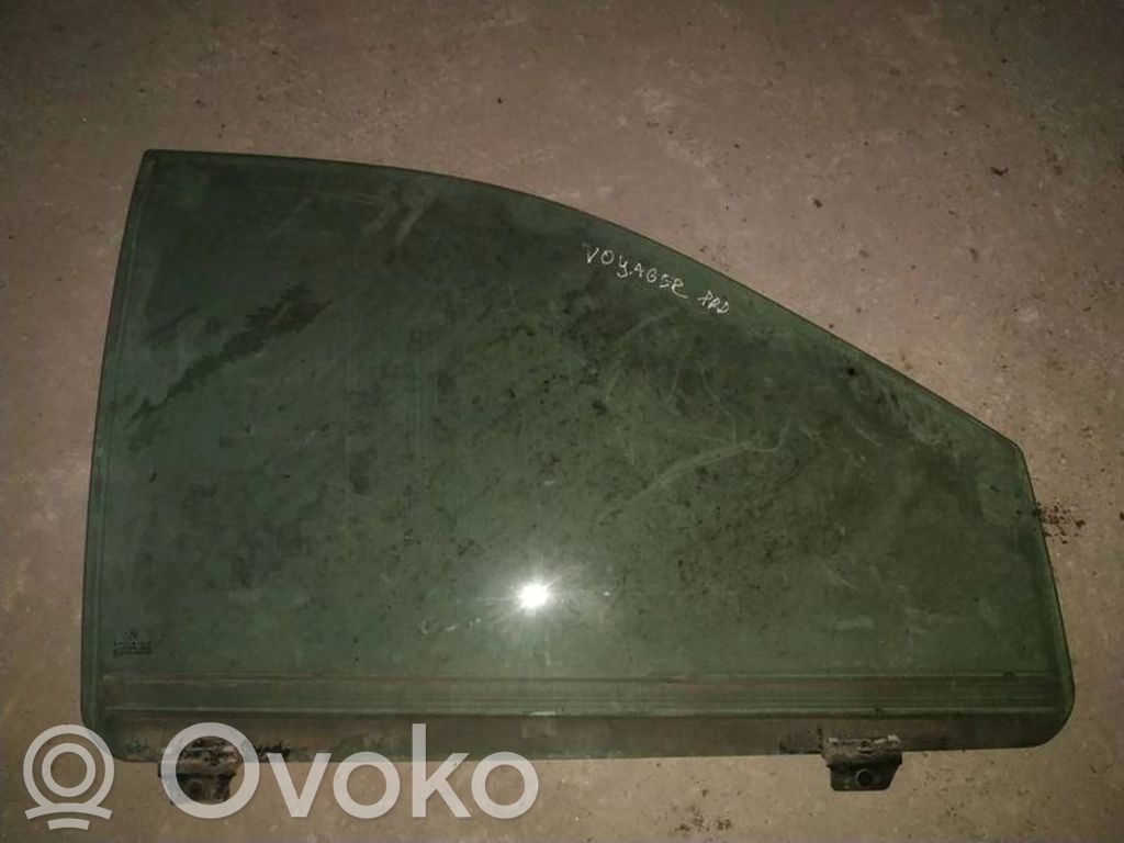 Chrysler Voyager Geam ușă față patru uși 
