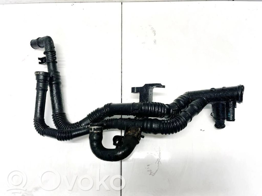Mercedes-Benz Vito Viano W638 Conductă/furtun lichid de răcire motor 