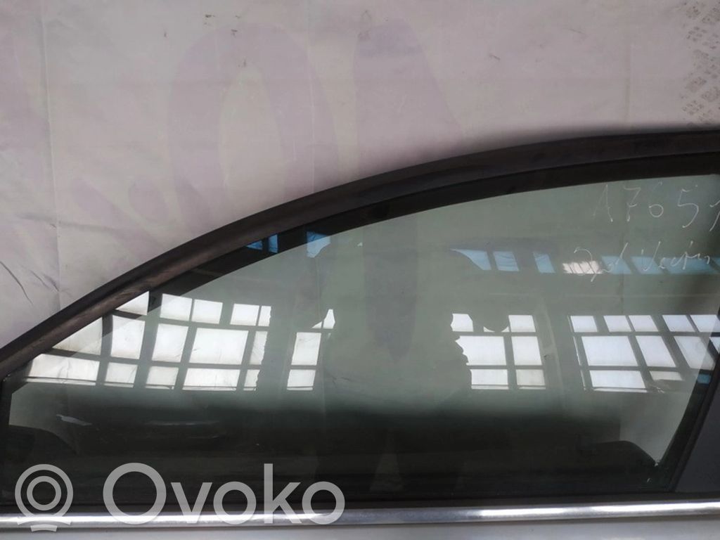 Opel Vectra C Geam ușă față patru uși 