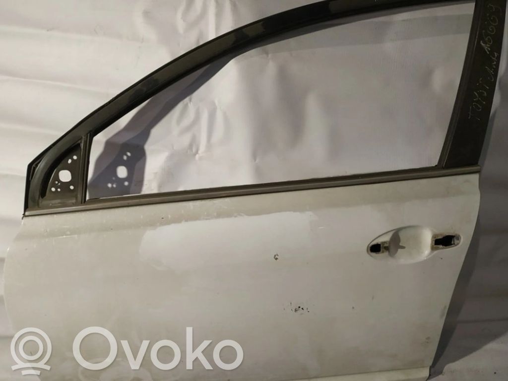 Toyota Avensis T250 Durvis