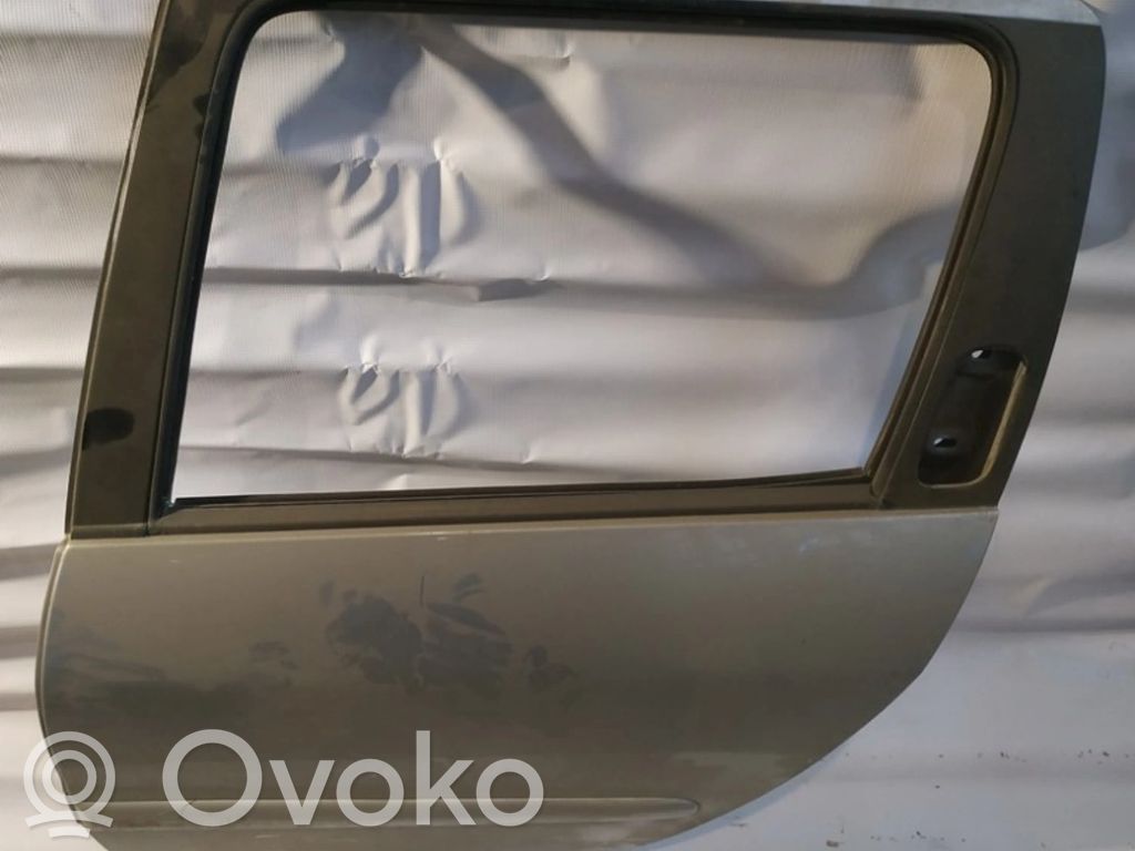 Peugeot 206 Puerta trasera 
