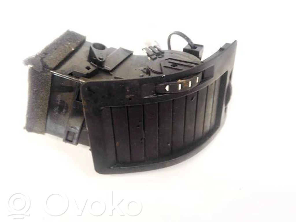 Skoda Octavia Mk2 (1Z) Griglia di ventilazione centrale cruscotto