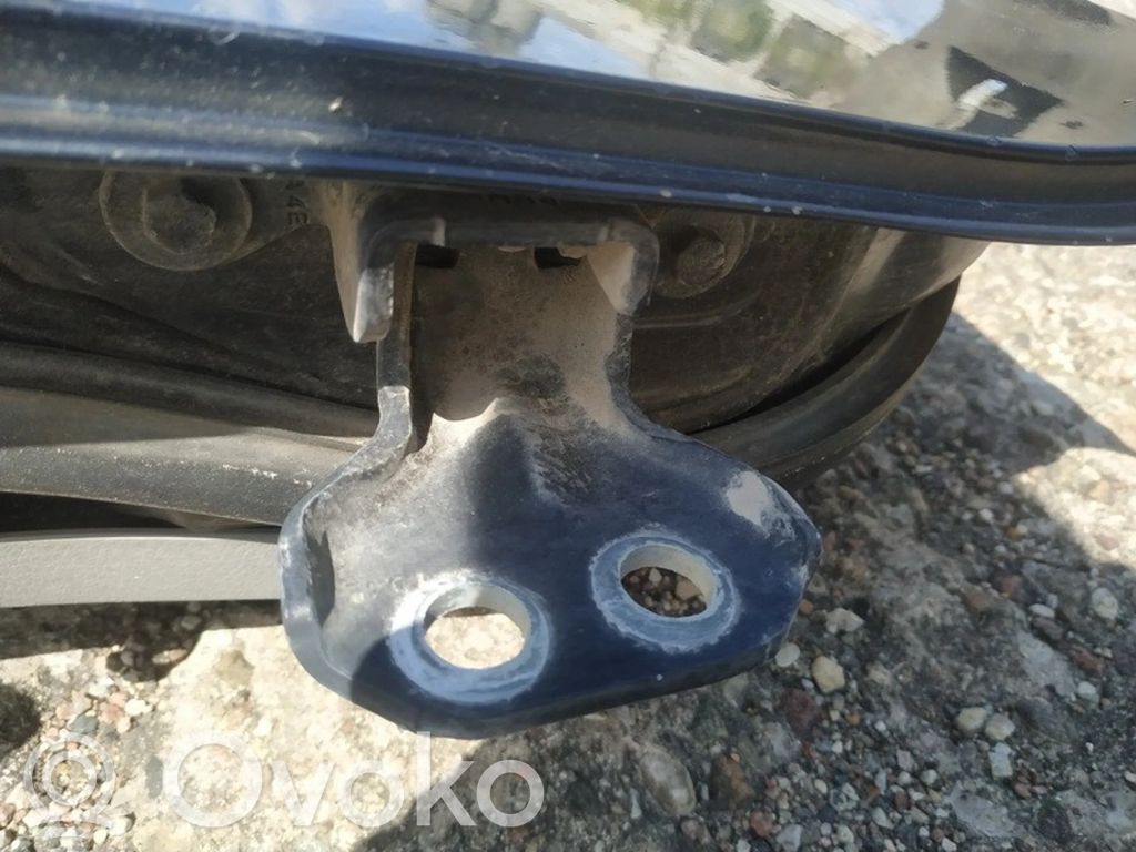 Mazda 2 Balama inferioară ușă spate 