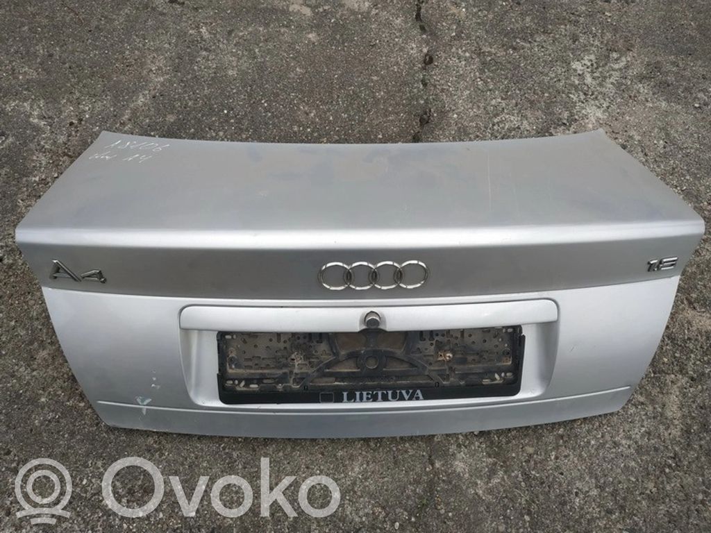 Audi A4 S4 B5 8D Takaluukun/tavaratilan kansi