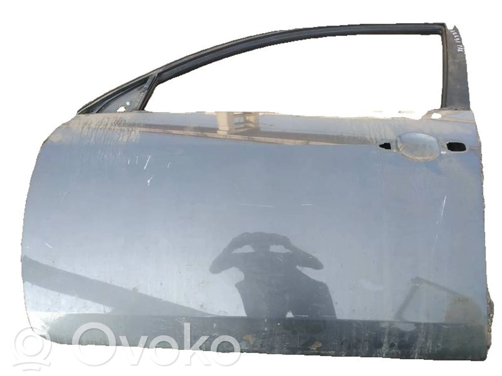 Nissan Primera Передняя дверь 