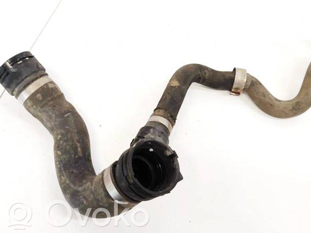 BMW 5 E39 Conductă/furtun lichid de răcire motor