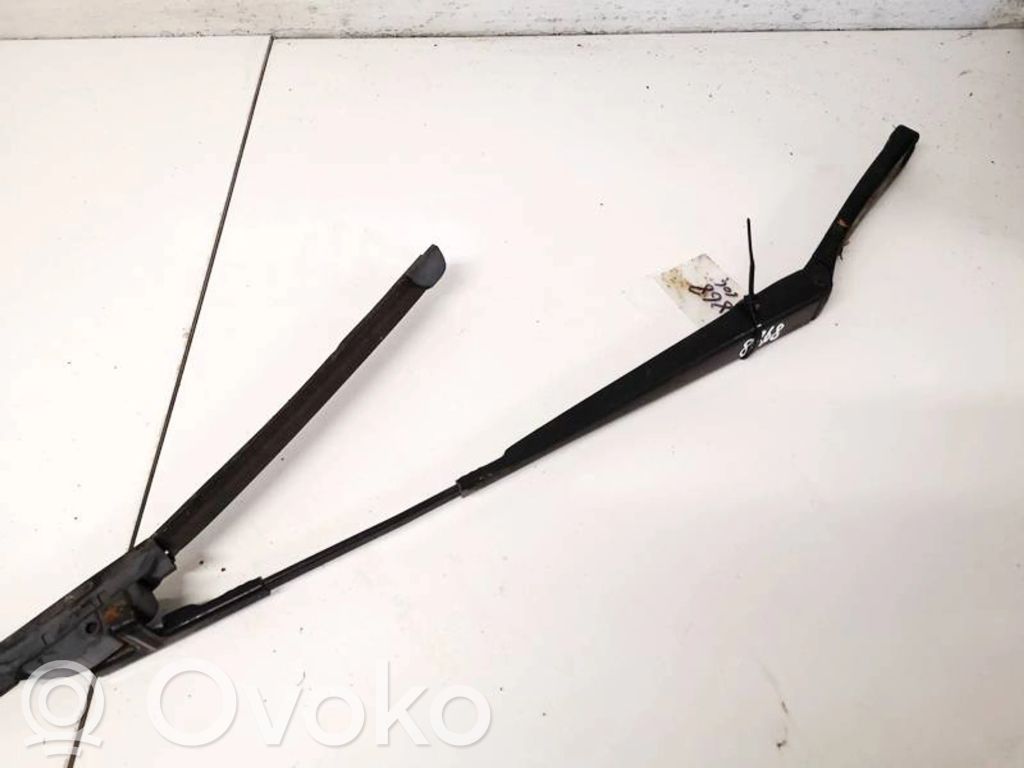 Skoda Octavia Mk2 (1Z) Braccio della spazzola tergicristallo anteriore
