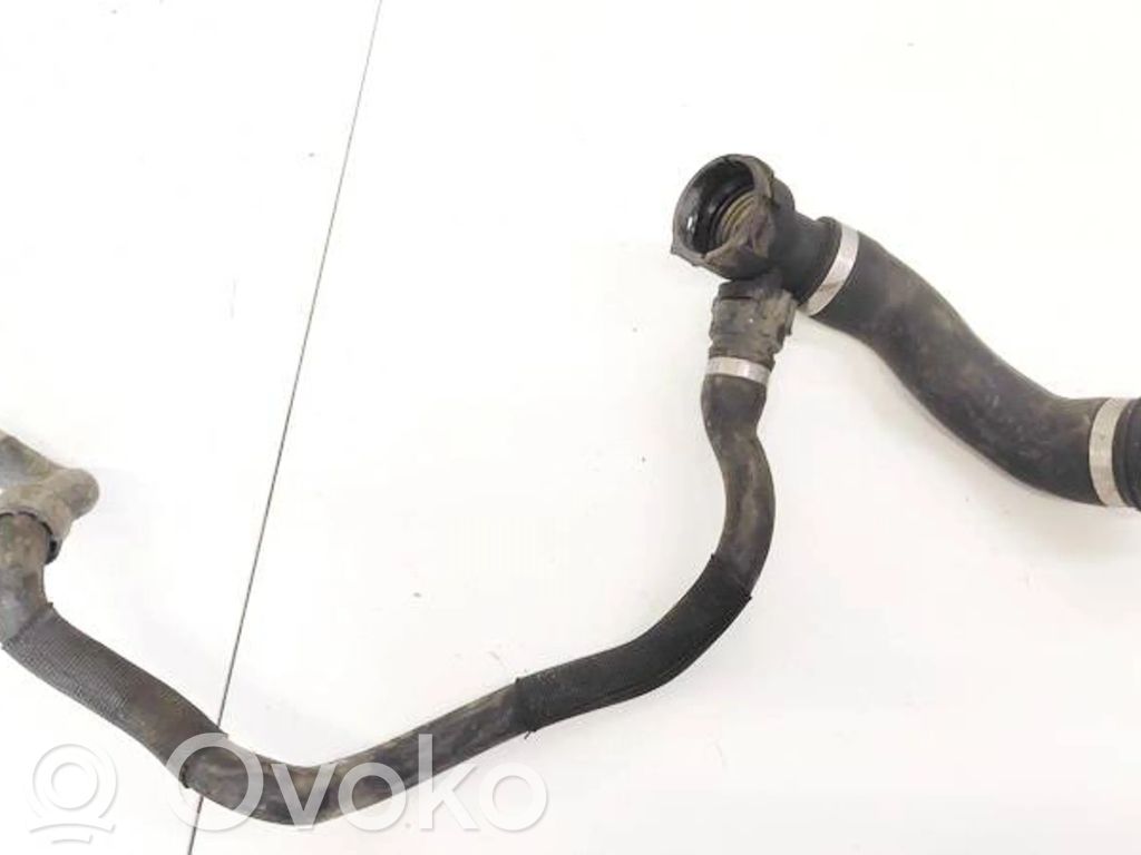 BMW 5 E60 E61 Tubo flessibile del liquido di raffreddamento del motore
