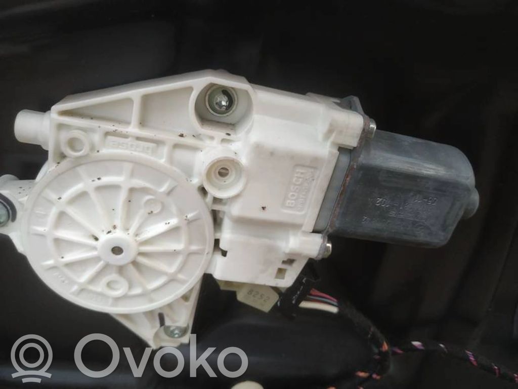 Mercedes-Benz R W251 Motor macara geam ușă față