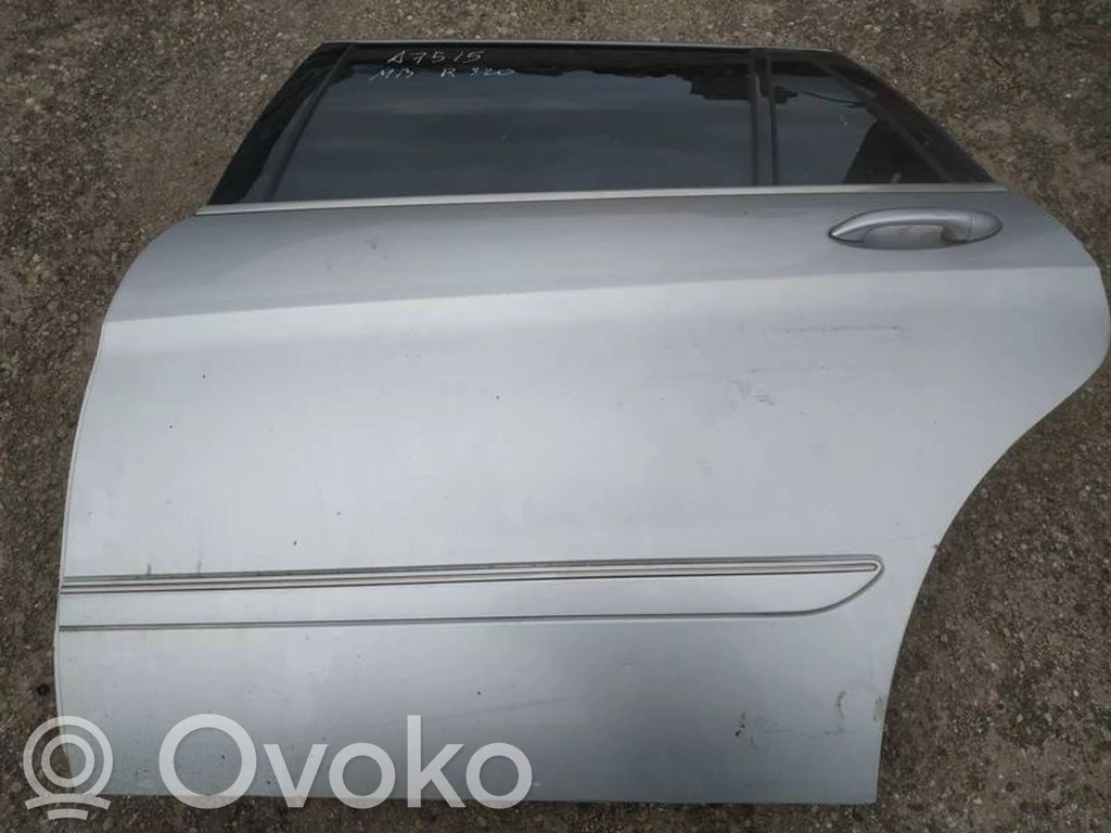 Mercedes-Benz R W251 Puerta trasera