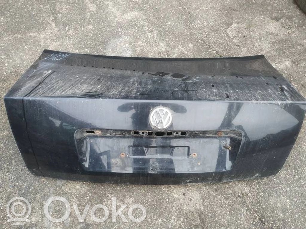 Volkswagen PASSAT B5 Puerta del maletero/compartimento de carga 