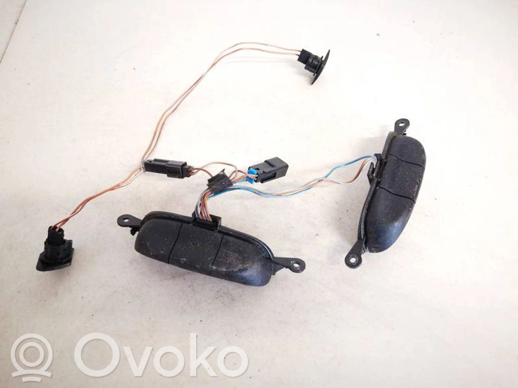 Boutons / interrupteurs volant   90561159,90561159