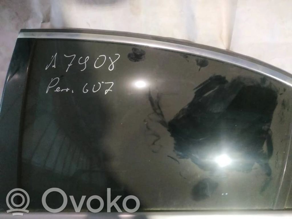 Peugeot 607 Vetro del finestrino della portiera posteriore 