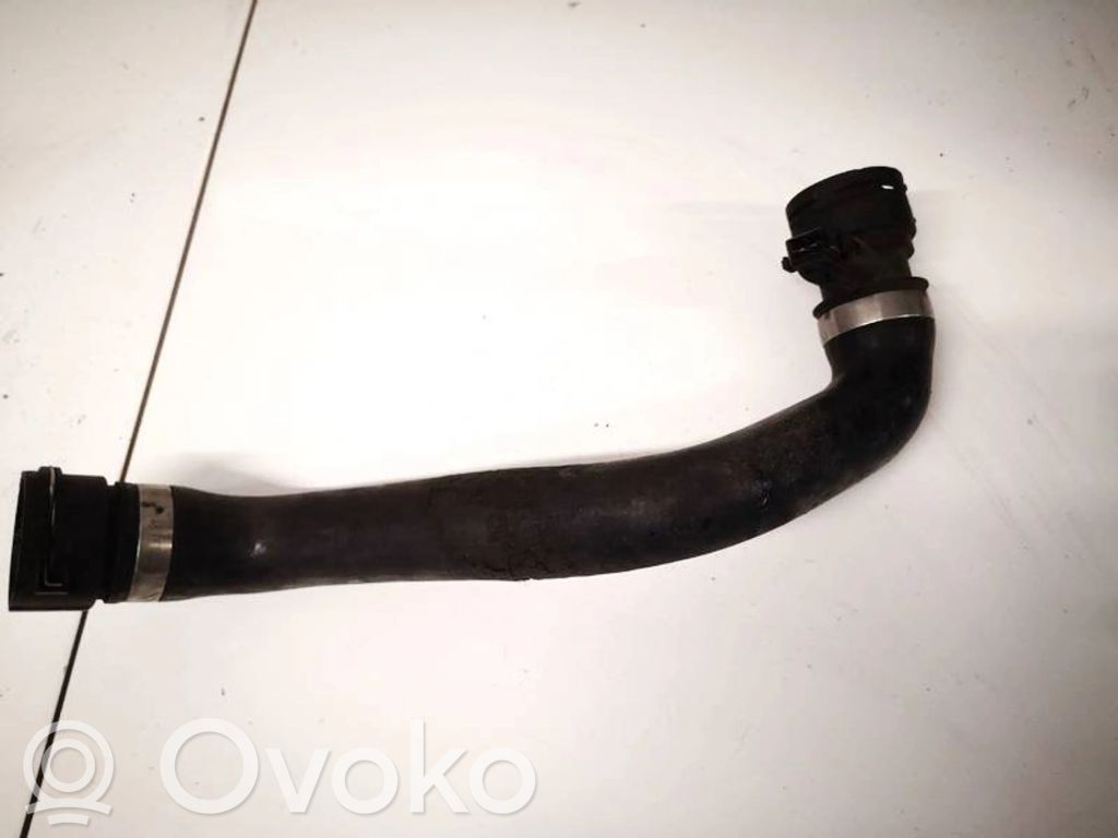BMW 5 E39 Conductă/furtun lichid de răcire motor