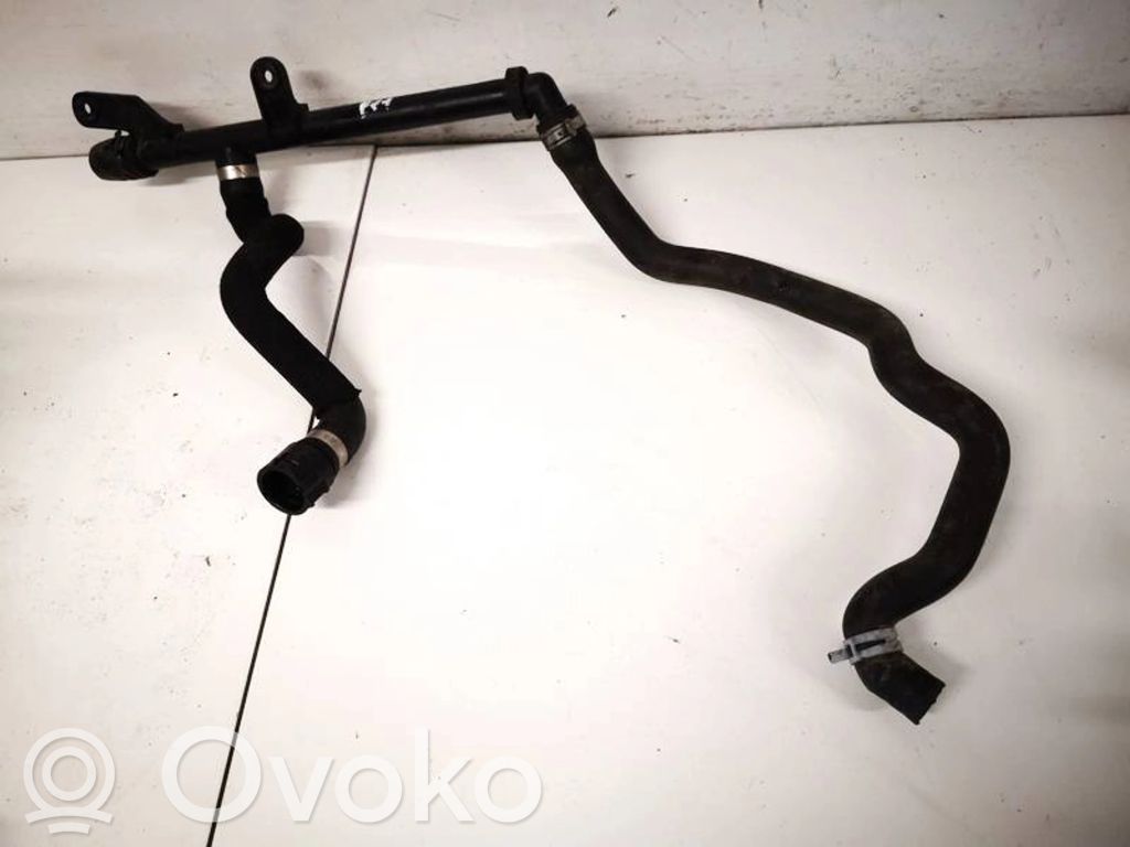 BMW 5 GT F07 Conductă/furtun lichid de răcire motor 