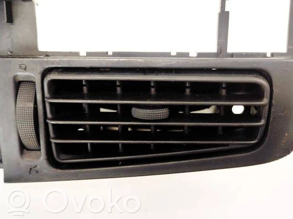Volkswagen Golf III Griglia di ventilazione centrale cruscotto