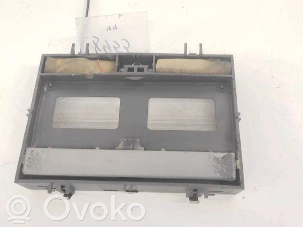 BMW 7 E65 E66 Illuminazione sedili posteriori