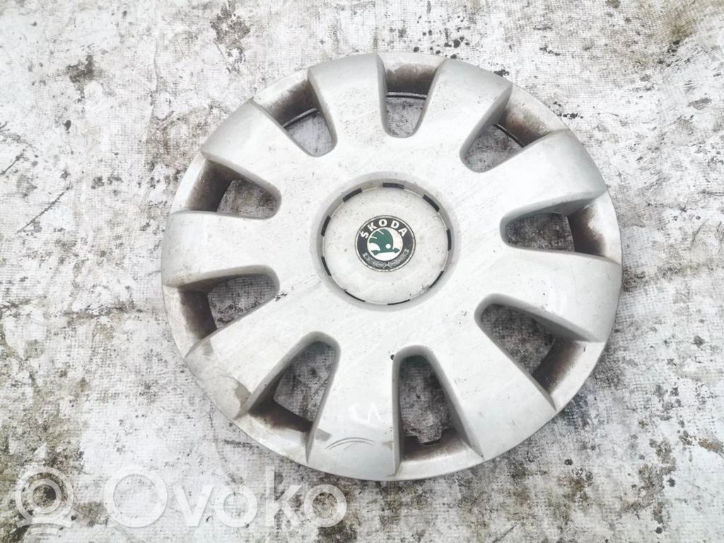 Skoda Octavia Mk2 (1Z) Ornament central jantă R15 